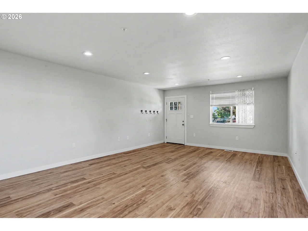 1671 COOPER ST, Lebanon, OR 97355, photo 6 of 48