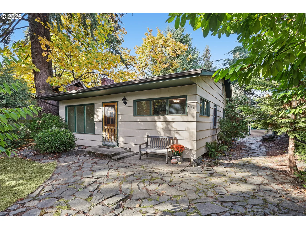 245 Federal Ln