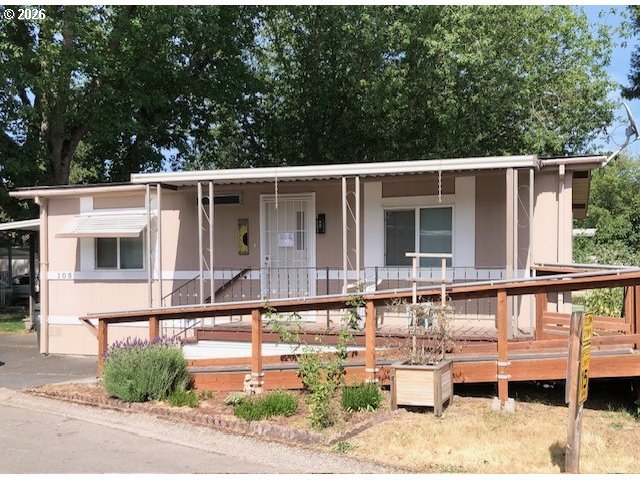 1475 Green Acres Unit 105