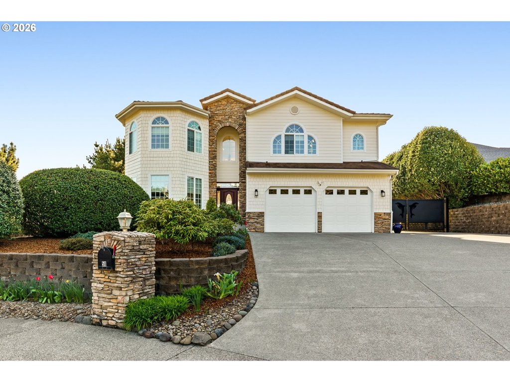 58 Shoreline Dr