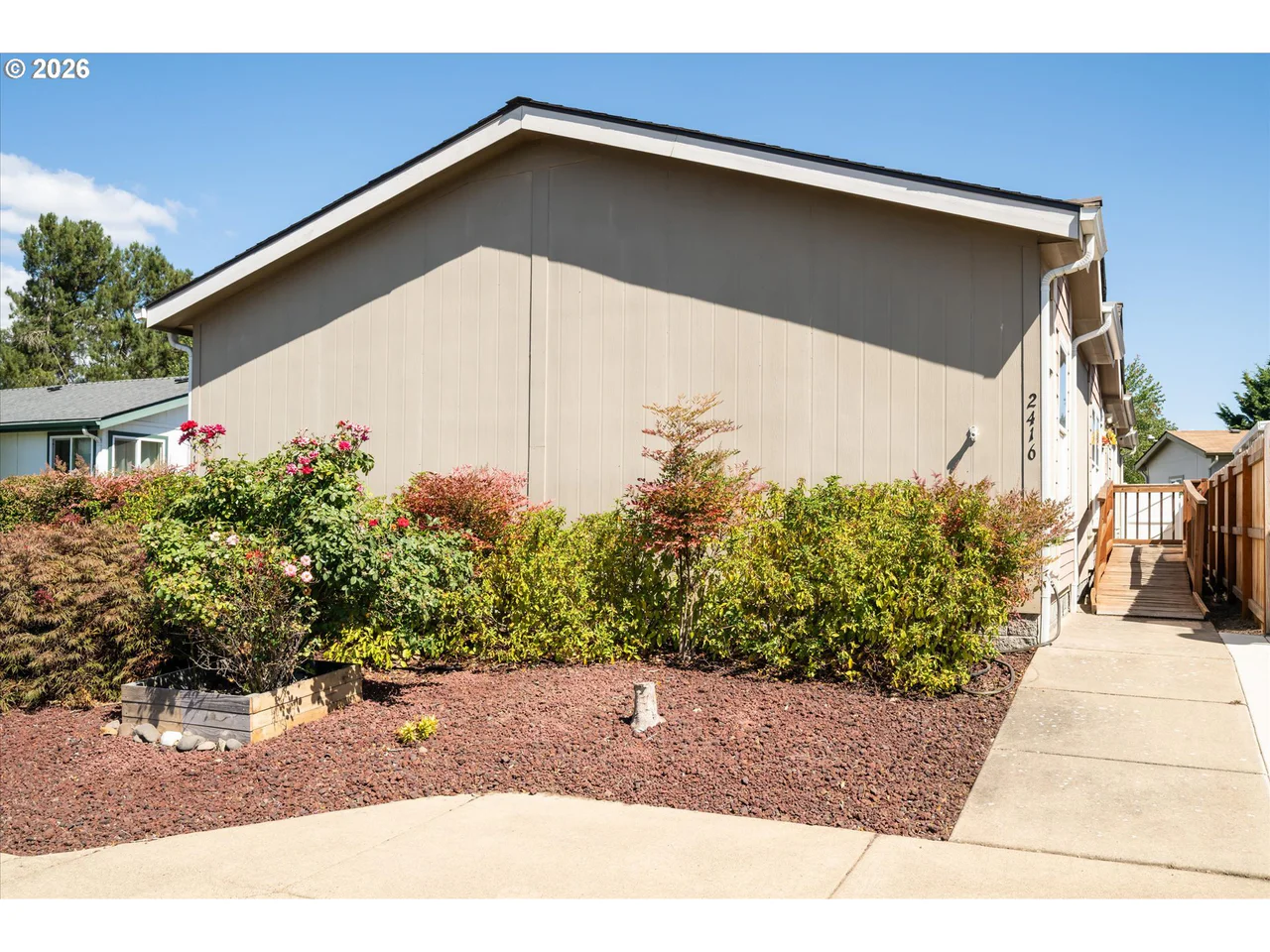 2416 MAIA LOOP, Springfield, OR 97477, photo 3 of 37