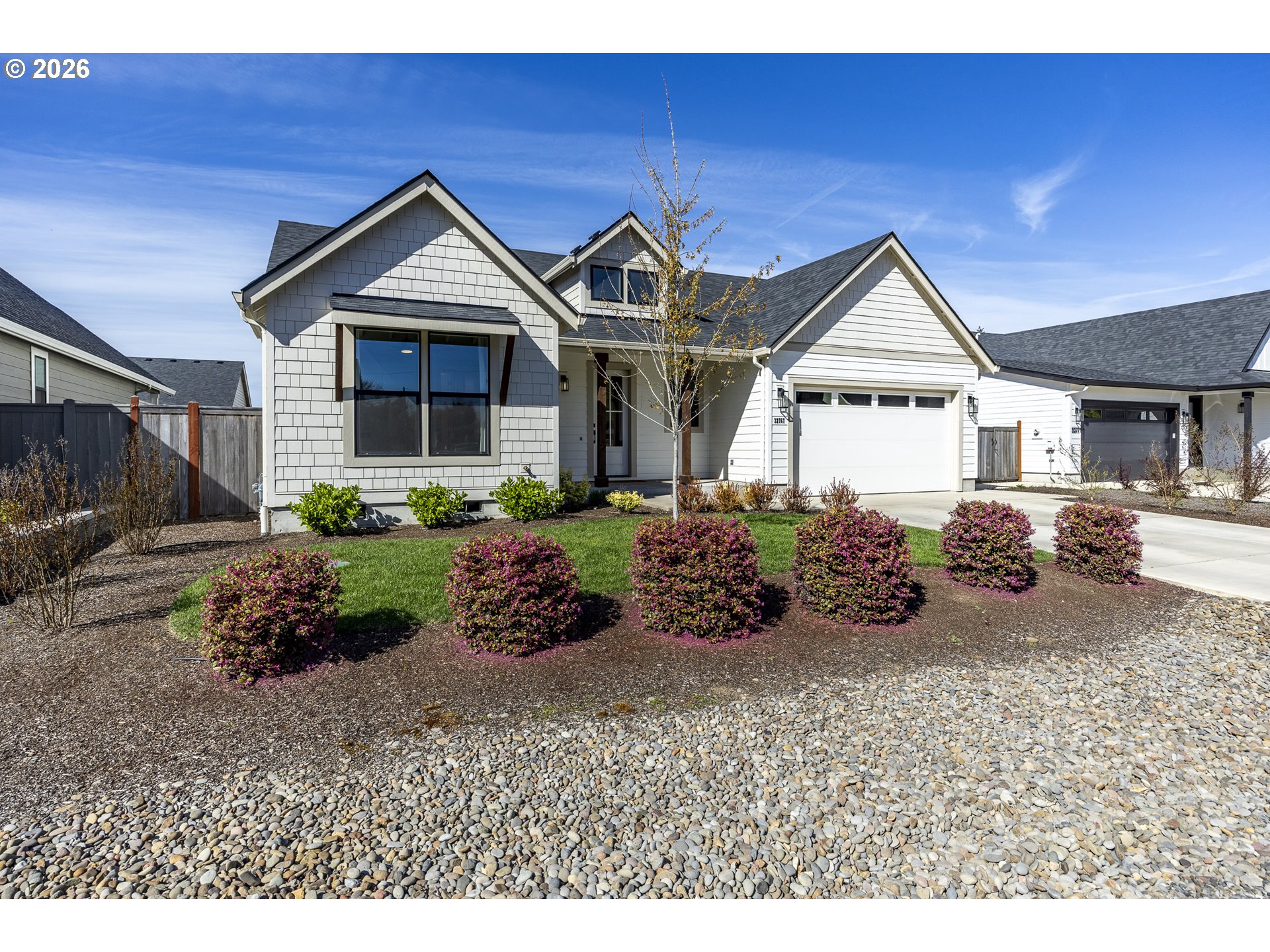32767 COBURG CREEK DR, Coburg, OR 97408, photo 2 of 48