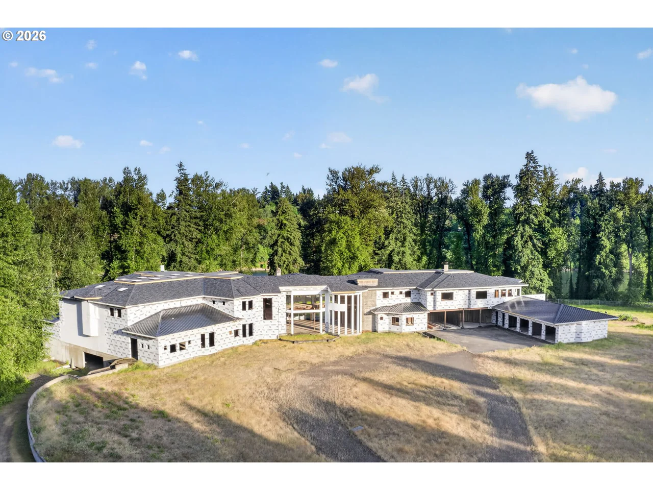 32020 SW PEACH COVE RD, West Linn, OR 97068, photo 3 of 28