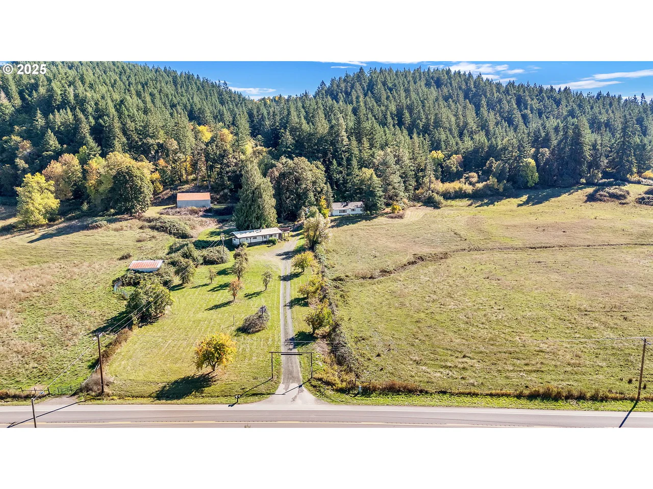 26900 CROW RD, Eugene, OR 97402, photo 5 of 48