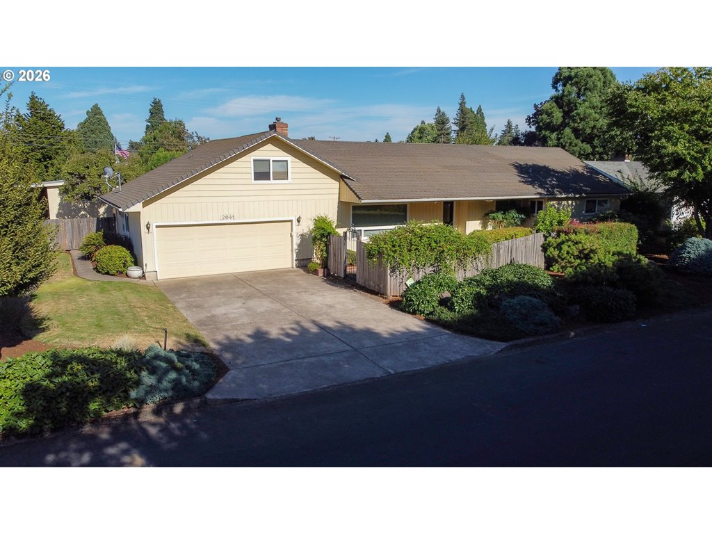 2641 Castle Dr