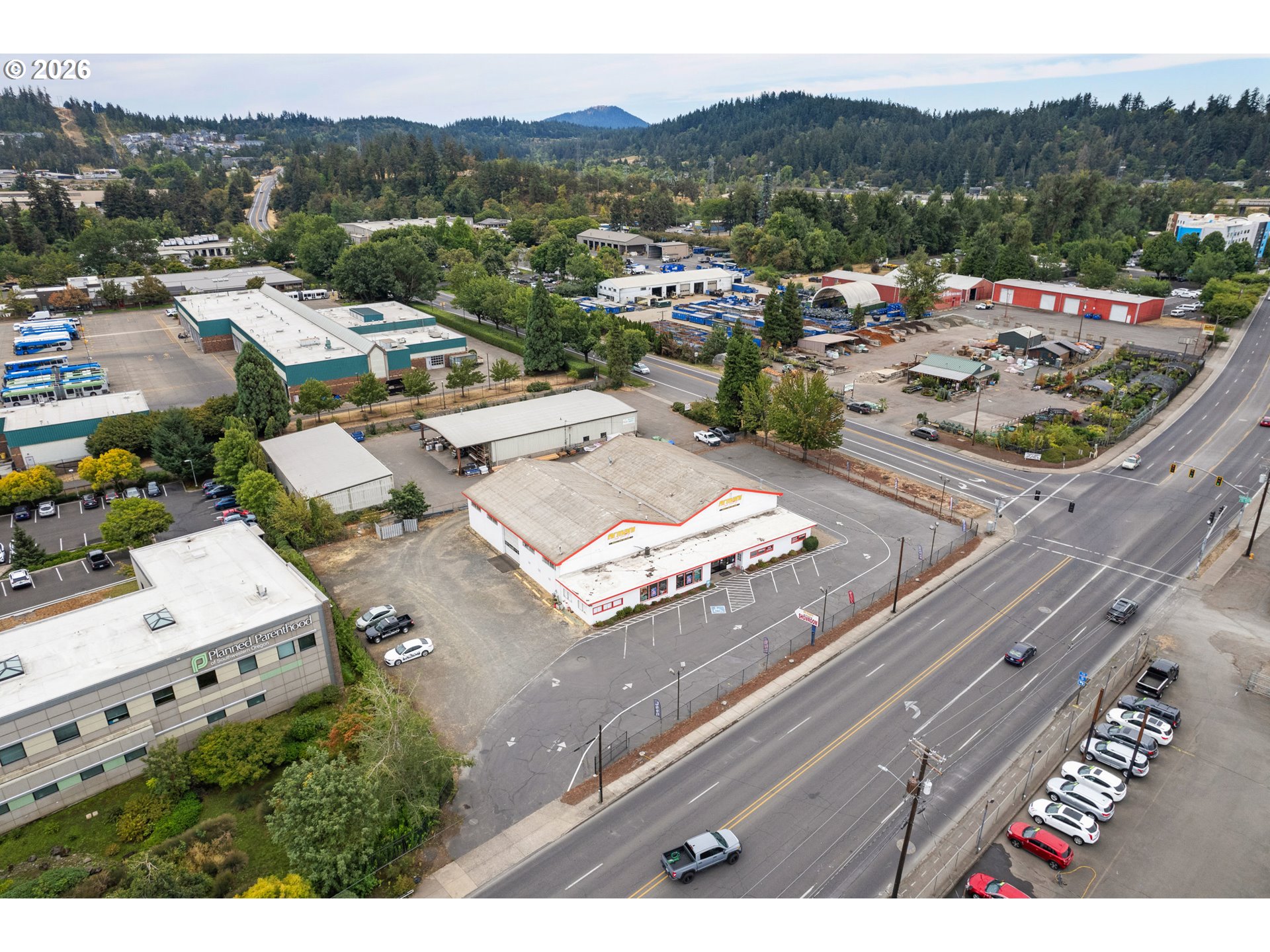 3521 FRANKLIN BLVD, Eugene, OR 97403, photo 3 of 47