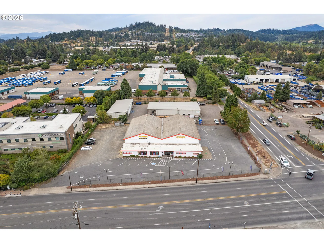 3521 FRANKLIN BLVD, Eugene, OR 97403, photo 4 of 47