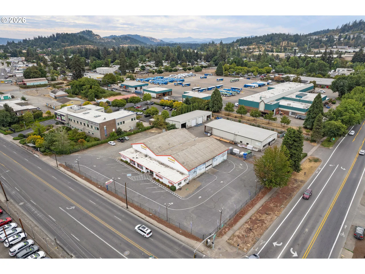 3521 FRANKLIN BLVD, Eugene, OR 97403, photo 5 of 47