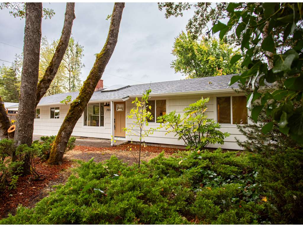 395 E 46th Ave