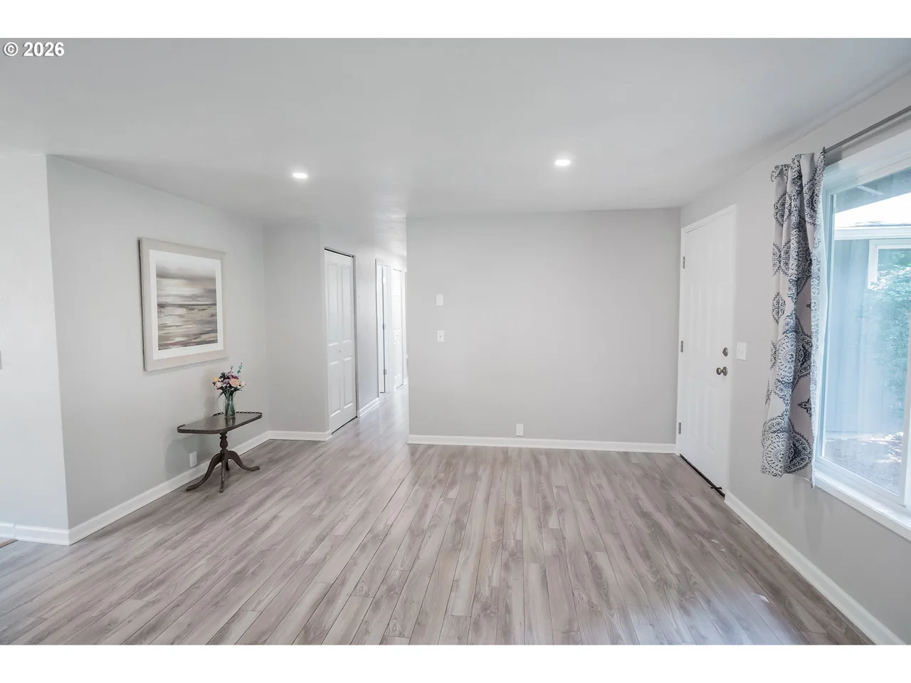 3703 PEPPERTREE DR, Eugene, OR 97402, photo 5 of 32