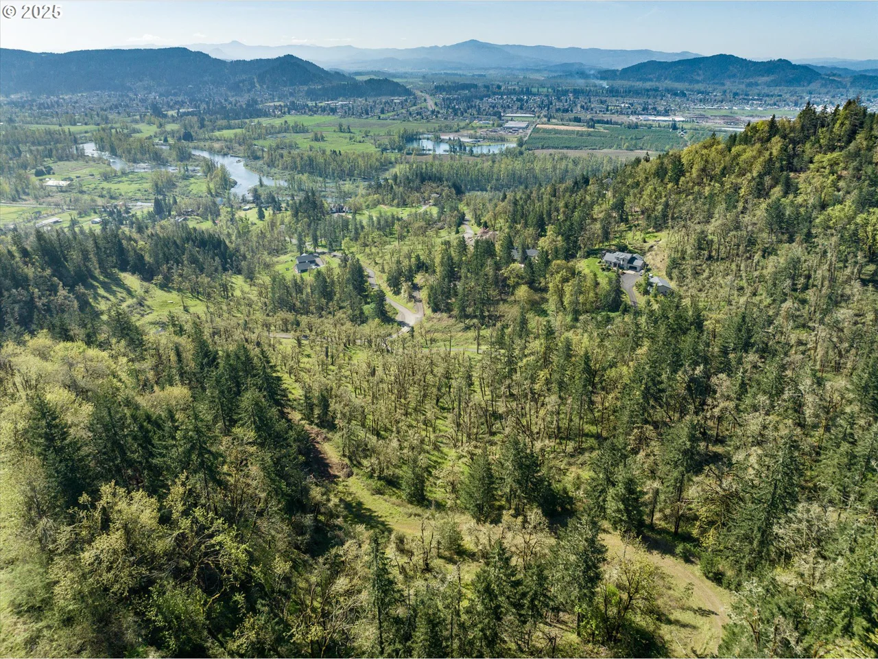 Oakshire DR 11, Springfield, OR 97478, photo 8 of 17