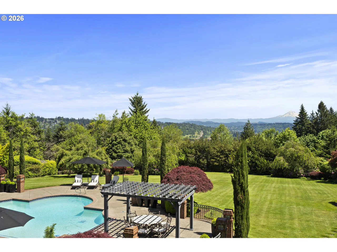 24770 SW VALLEY VIEW RD, West Linn, OR 97068, photo 4 of 48