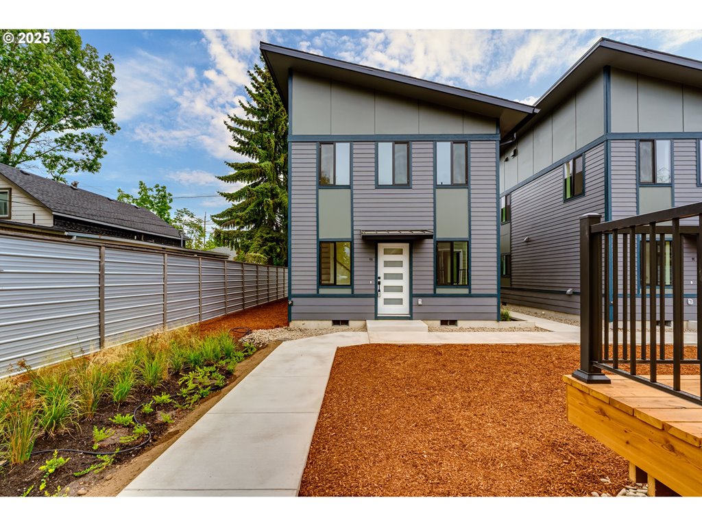 9 Monroe Unit B
