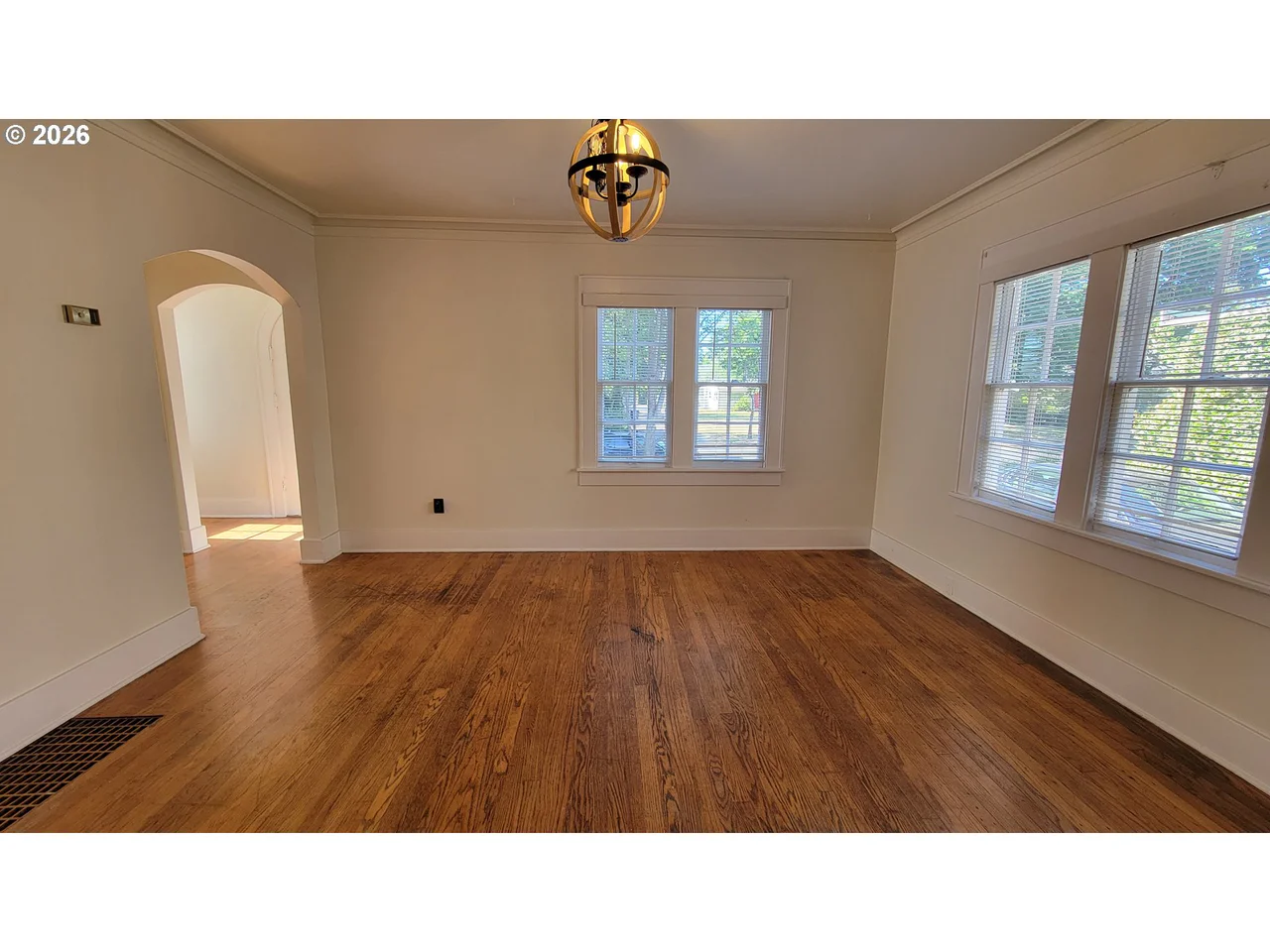 1445 W 11TH AVE, Eugene, OR 97402, photo 5 of 31