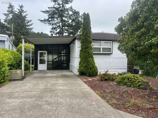3760 Highway 101 Unit 18