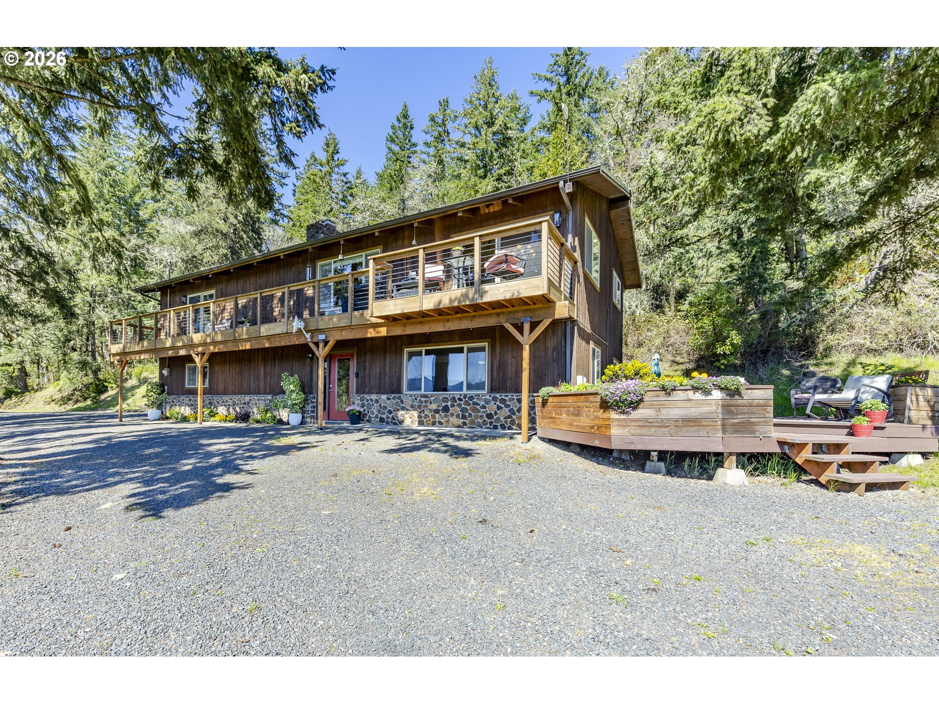 38289 HAROLDS RD, Dexter, OR 97431, photo 2 of 48