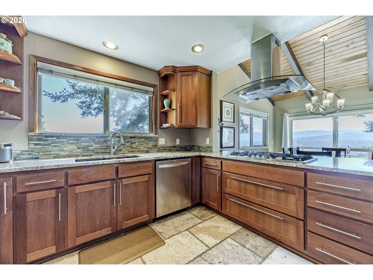 38289 HAROLDS RD, Dexter, OR 97431, photo 8 of 48