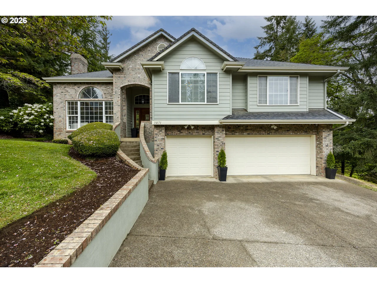 3071 SOLOMAN LOOP, Eugene, OR 97405, photo 5 of 48