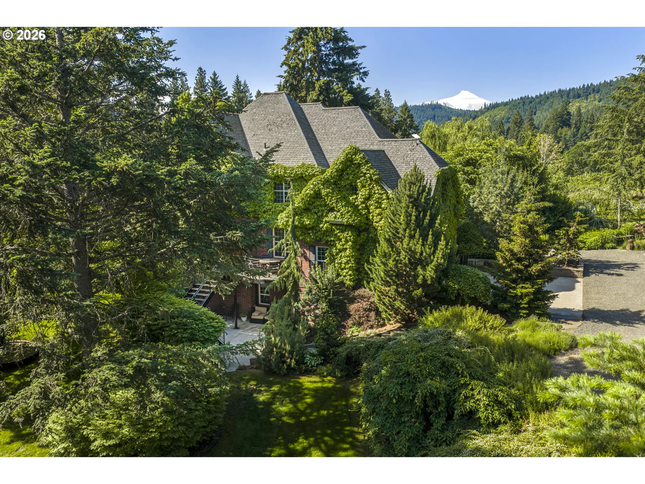 4050 SYLVESTER DR, Hood River, OR 97031, photo 2 of 48