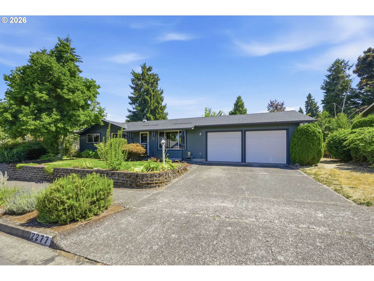 2277 CHURCHILL ST, Eugene, OR 97405, photo 5 of 34