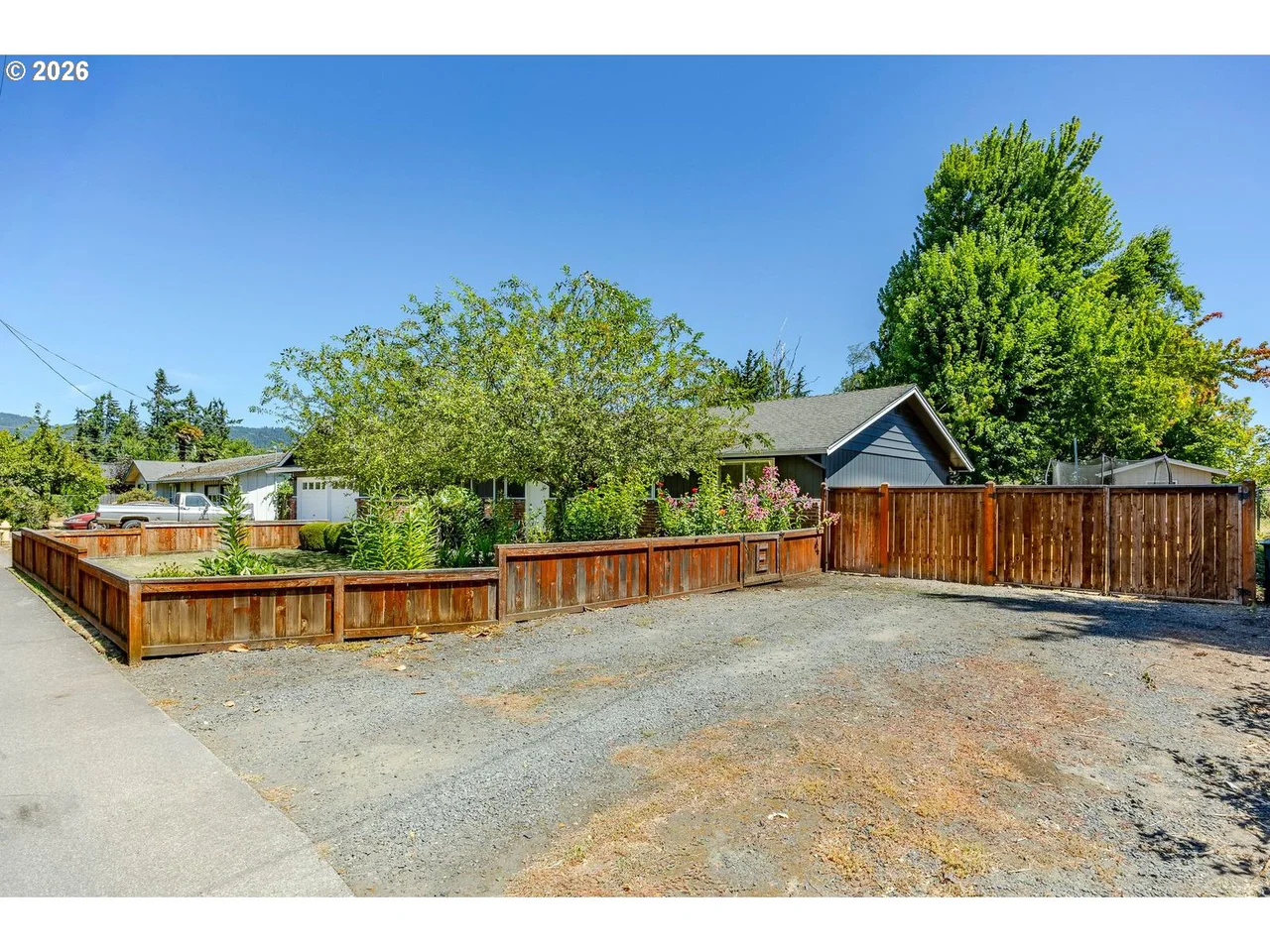 2219 19TH ST, Springfield, OR 97477, photo 6 of 44
