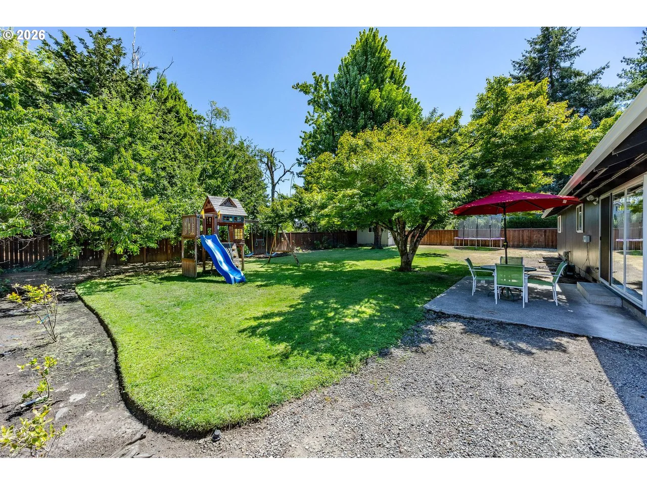 2219 19TH ST, Springfield, OR 97477, photo 2 of 44
