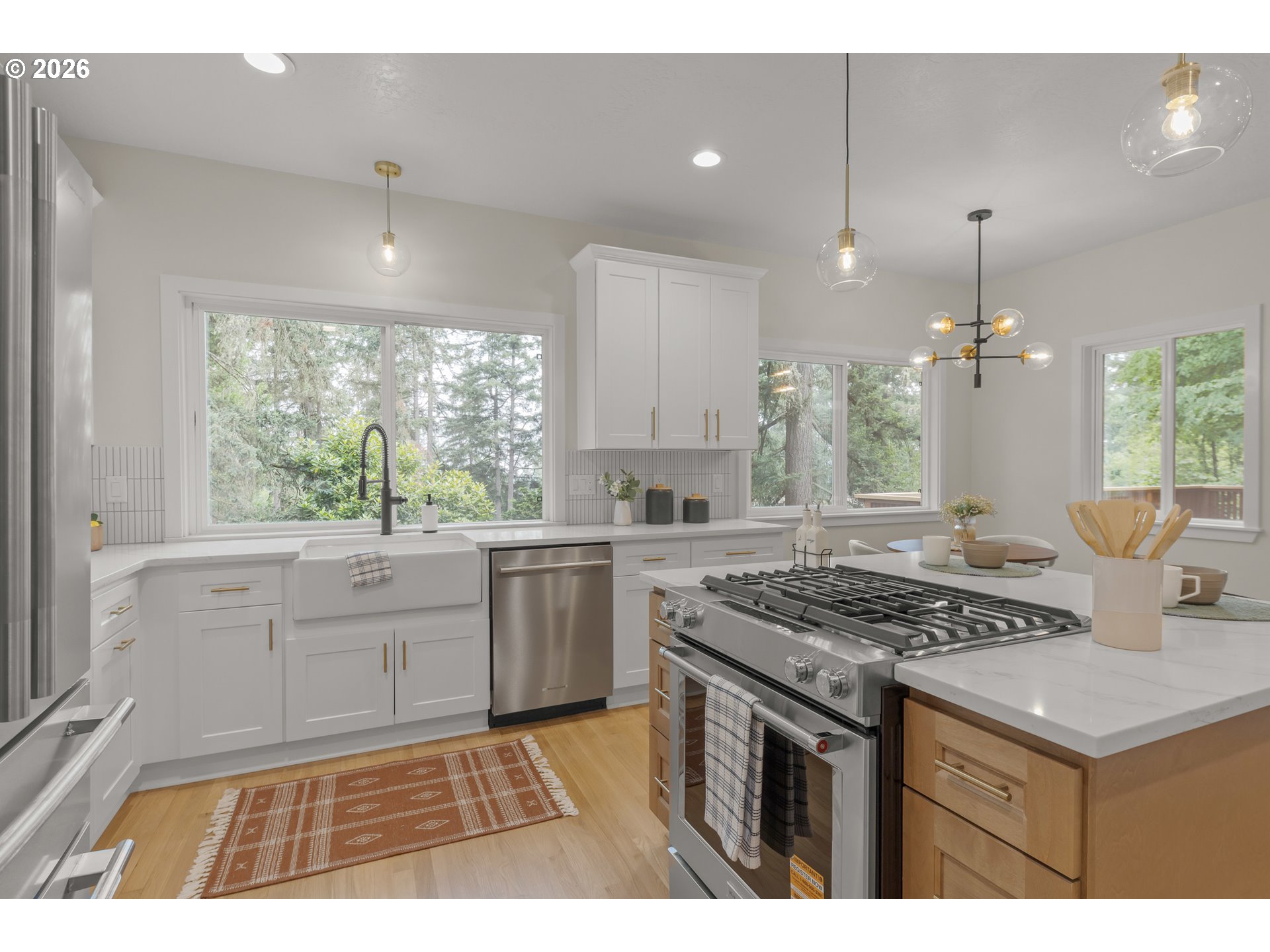 2491 SUNCREST AVE, Eugene, OR 97405, photo 3 of 48