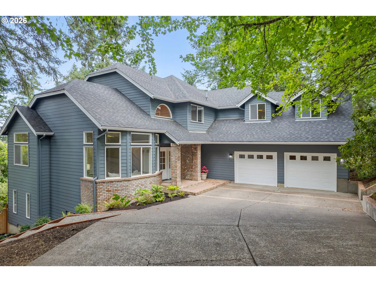 2491 SUNCREST AVE, Eugene, OR 97405, photo 1 of 48