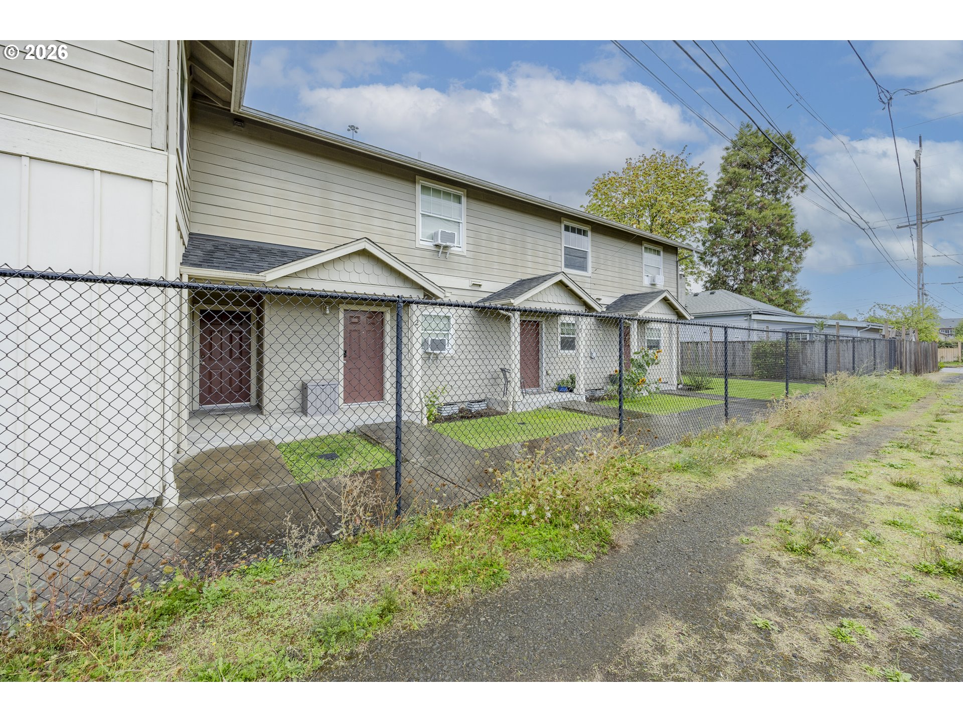 25 N JEFFERSON ALY, Eugene, OR 97402, photo 4 of 20