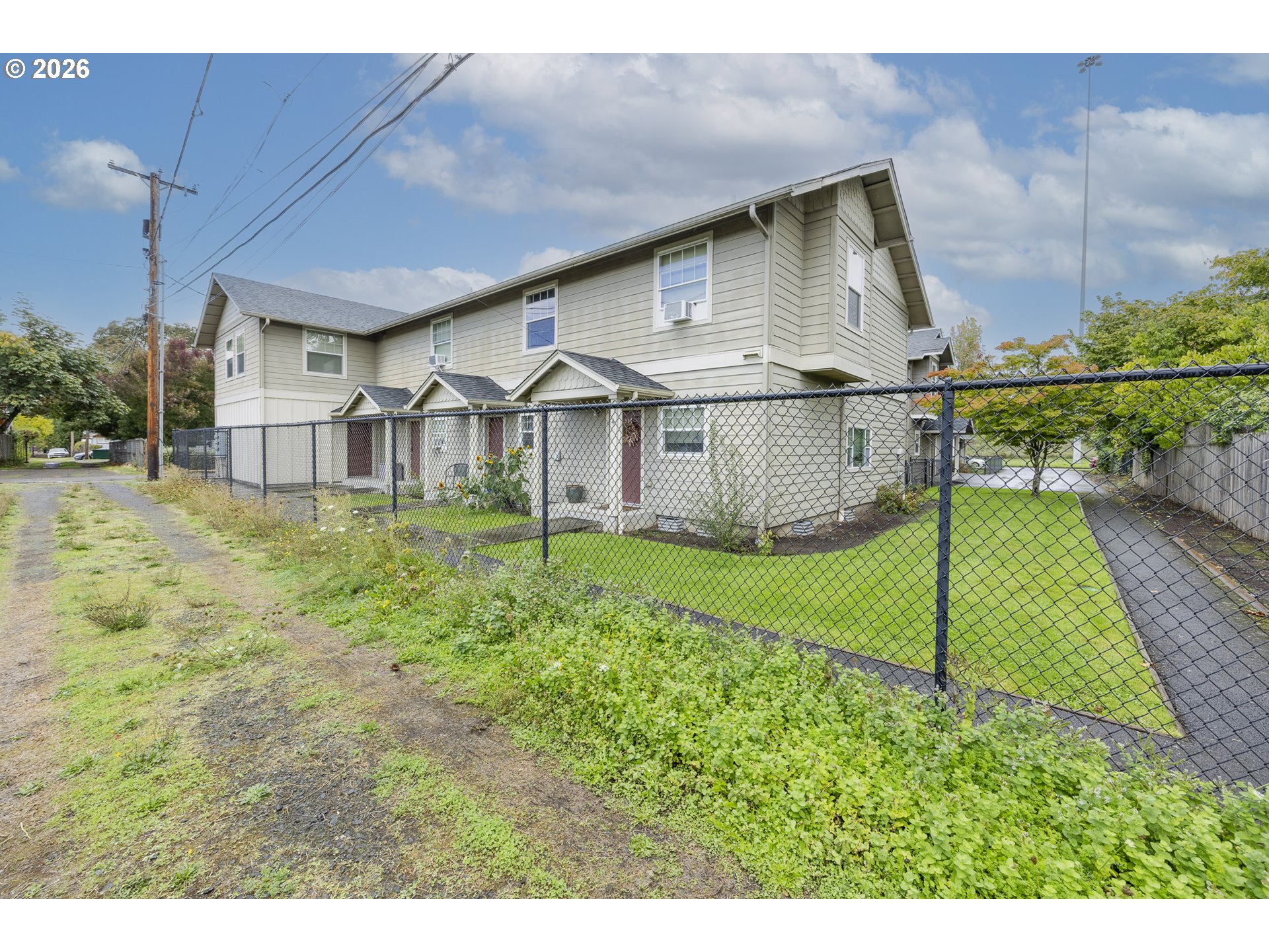 25 N JEFFERSON ALY, Eugene, OR 97402, photo 2 of 20