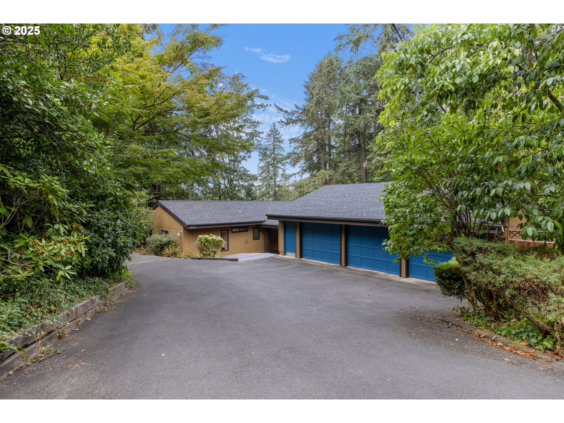 1993 Fircrest Dr