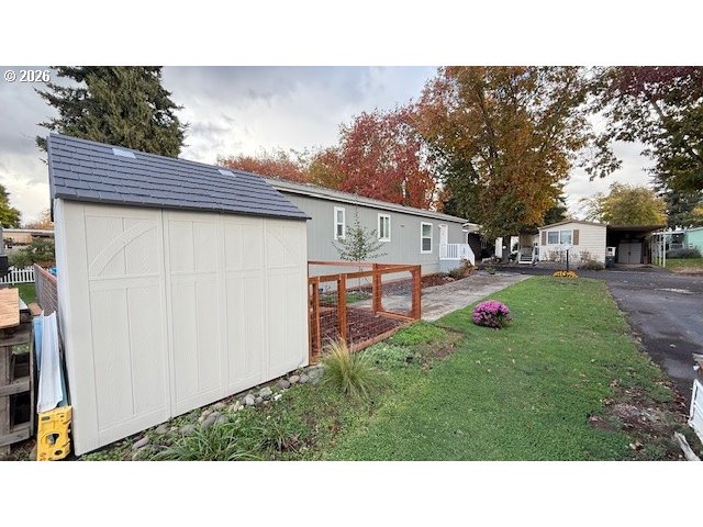 1475 GREEN ACRES RD, Eugene, OR 97408, photo 6 of 39