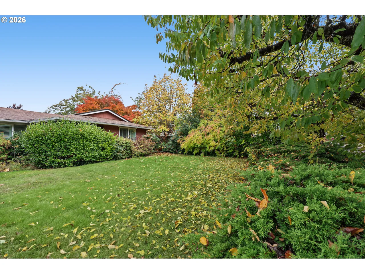 787 N TERRY ST, Eugene, OR 97402, photo 4 of 30