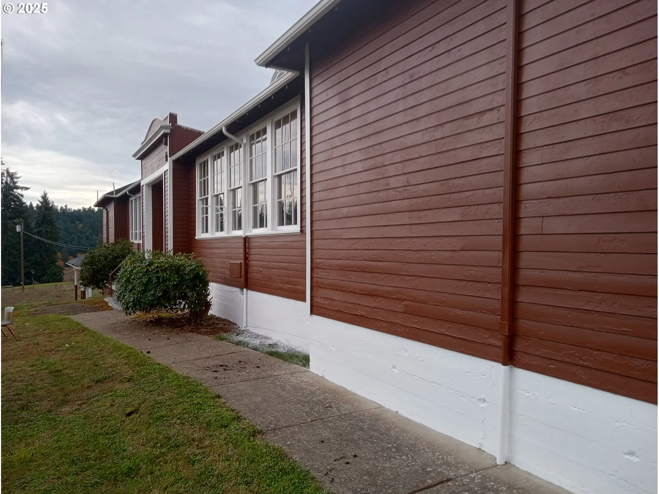 80304 OLD LORANE RD, Eugene, OR 97405, photo 7 of 25