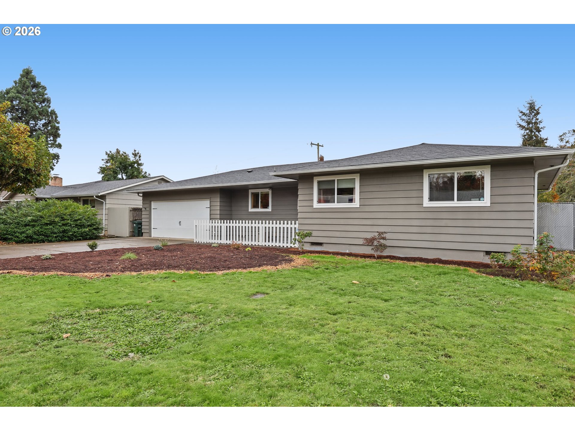 2338 ROSE BLOSSOM DR, Springfield, OR 97477, photo 2 of 40