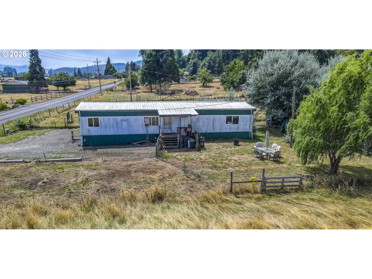 82784 HOWE LN, Creswell, OR 97426, photo 5 of 12