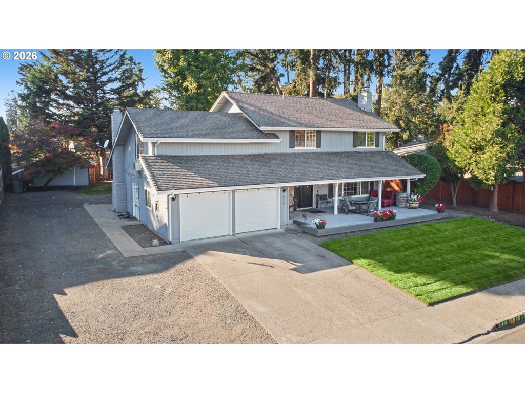 414 Kingsbury Ave