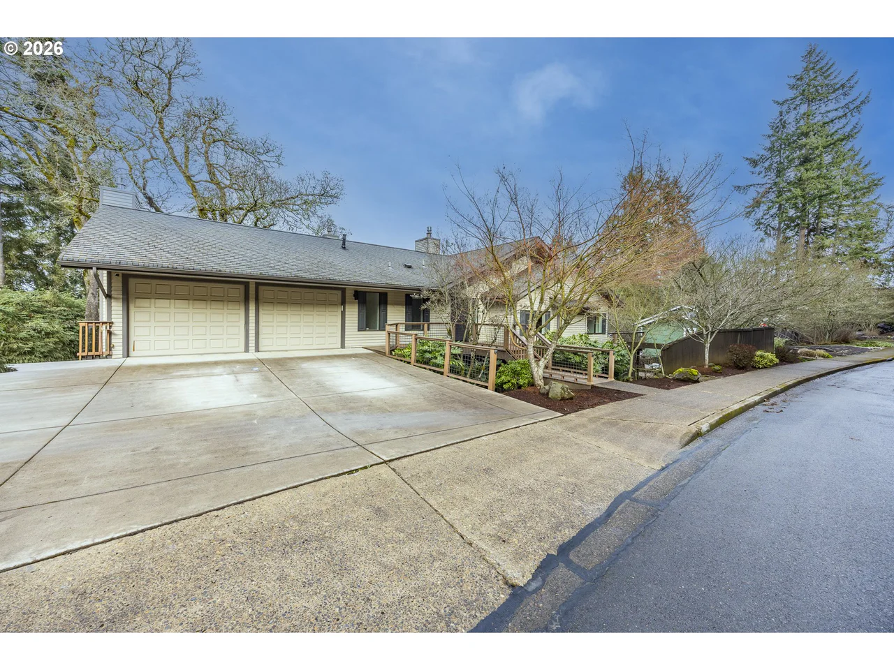 2315 W 28TH AVE, Eugene, OR 97405, photo 2 of 48