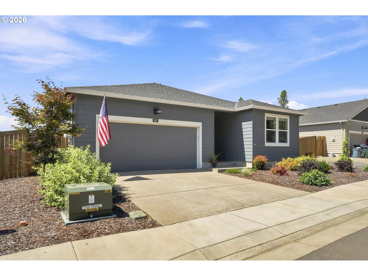 580 Wetleau DR, Lowell, OR 97452, photo 4 of 48