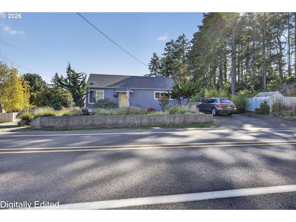 844 Rhododendron Dr