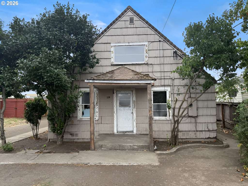 184 Iowa St