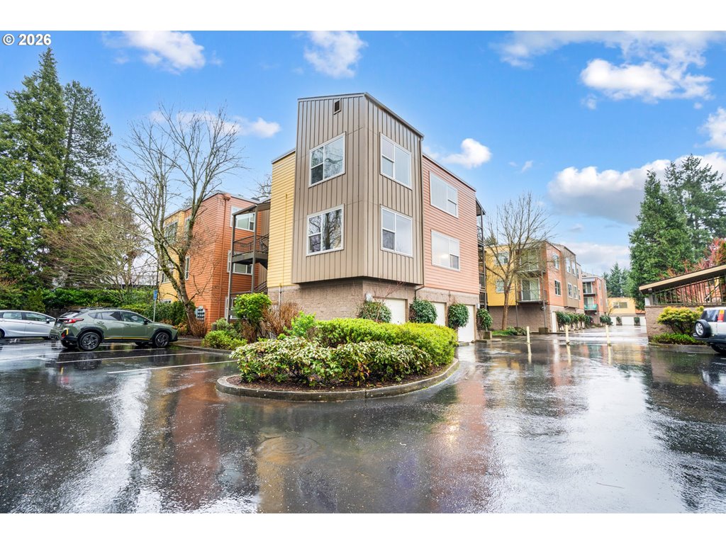 347 Rustic Pl Unit 14