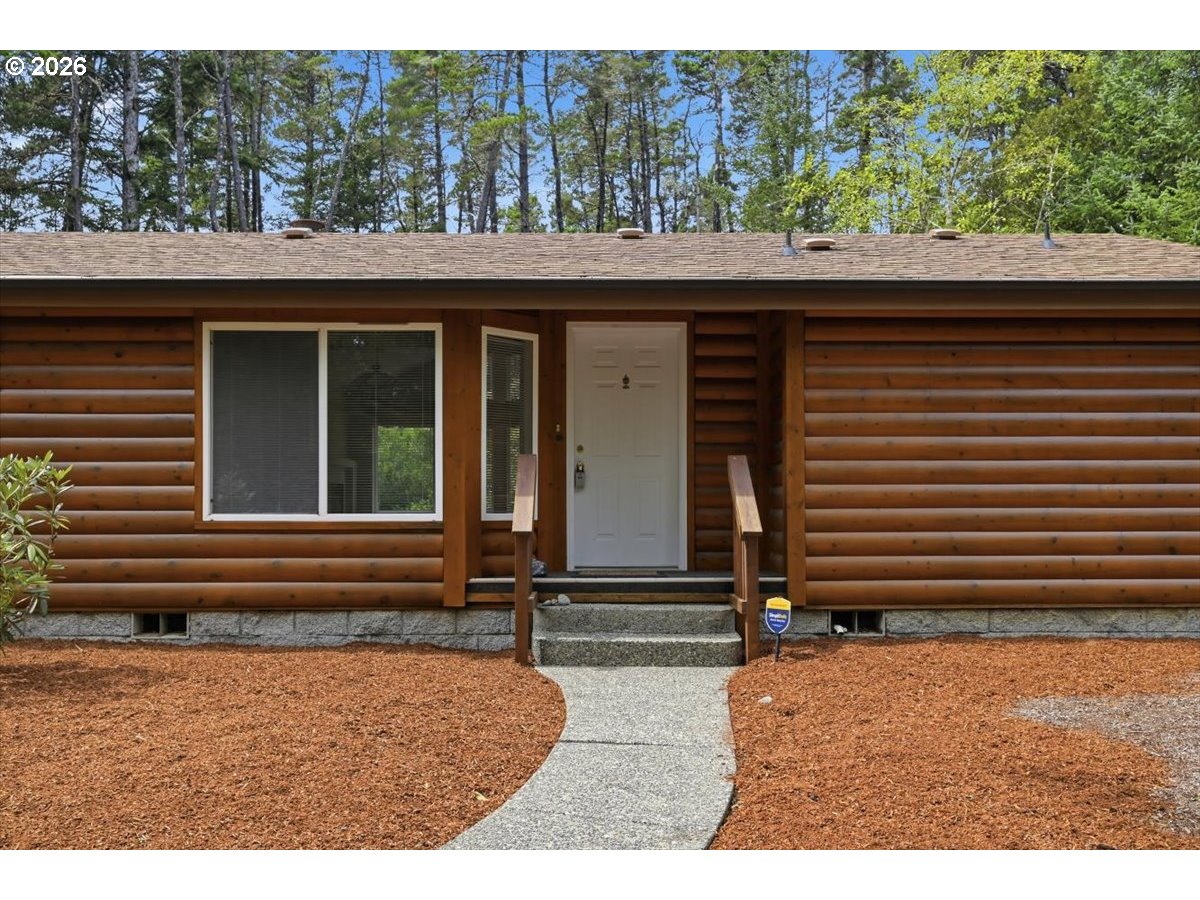 5013 HECETA BEACH RD, Florence, OR 97439, photo 3 of 48