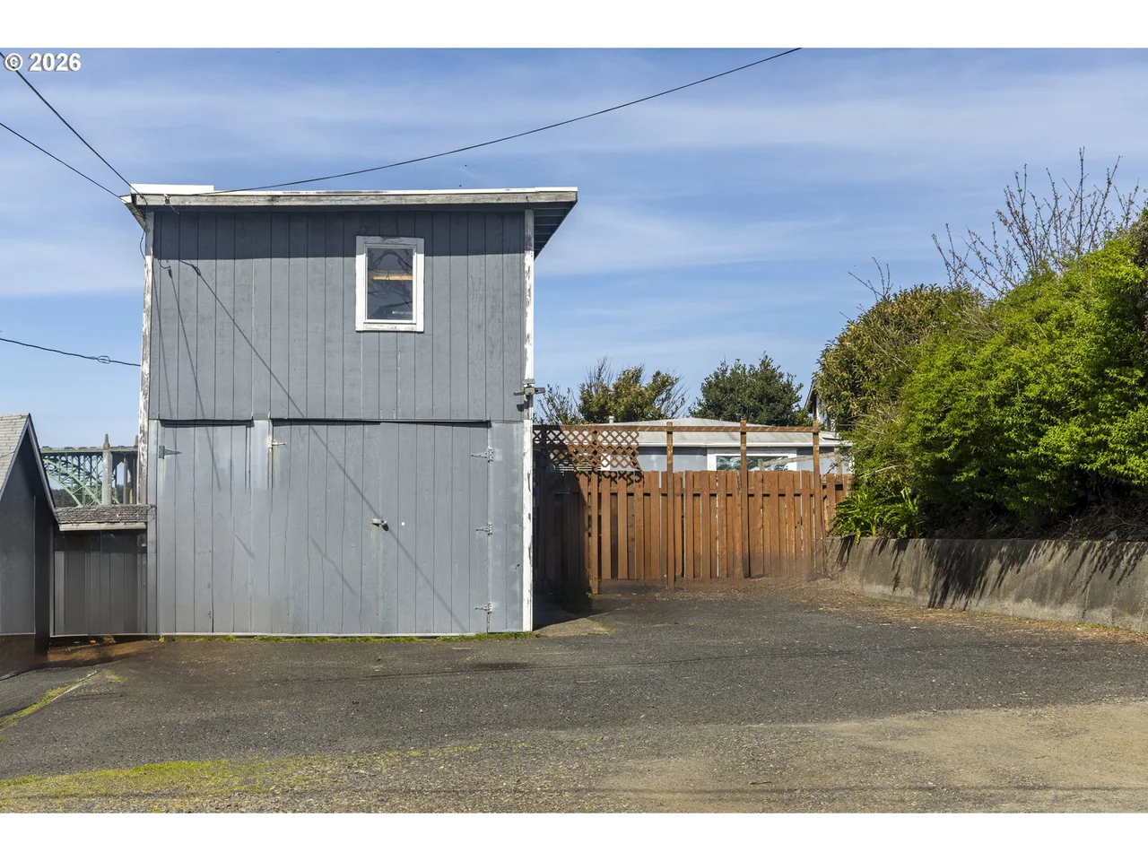 220 SW 29TH ST, Newport, OR 97365, photo 3 of 12