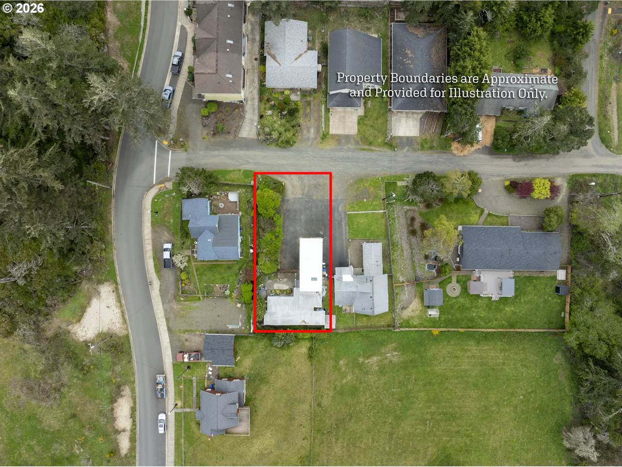 220 SW 29TH ST, Newport, OR 97365, photo 2 of 12
