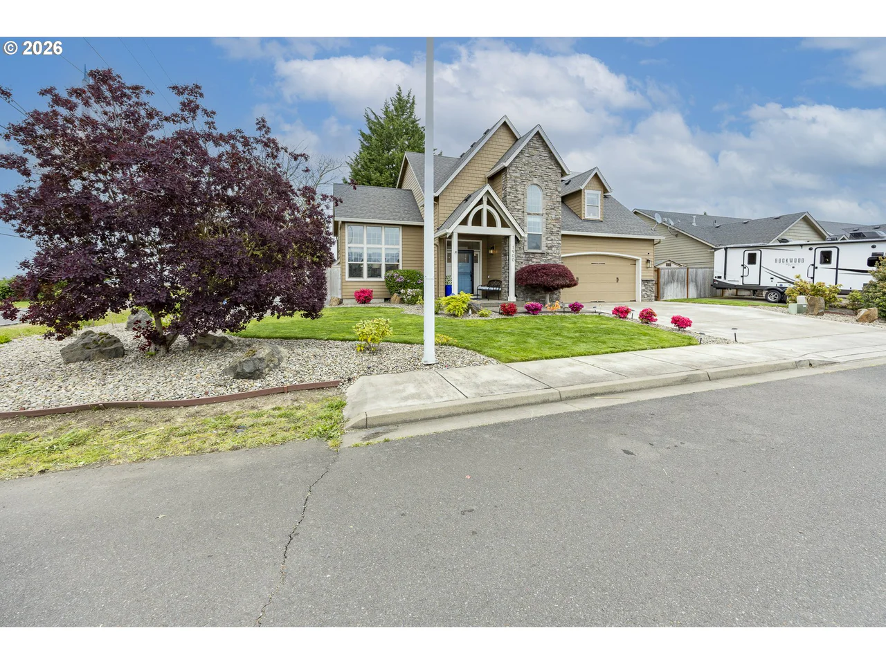 1900 W 4TH AVE, Junction City, OR 97448, photo 2 of 42