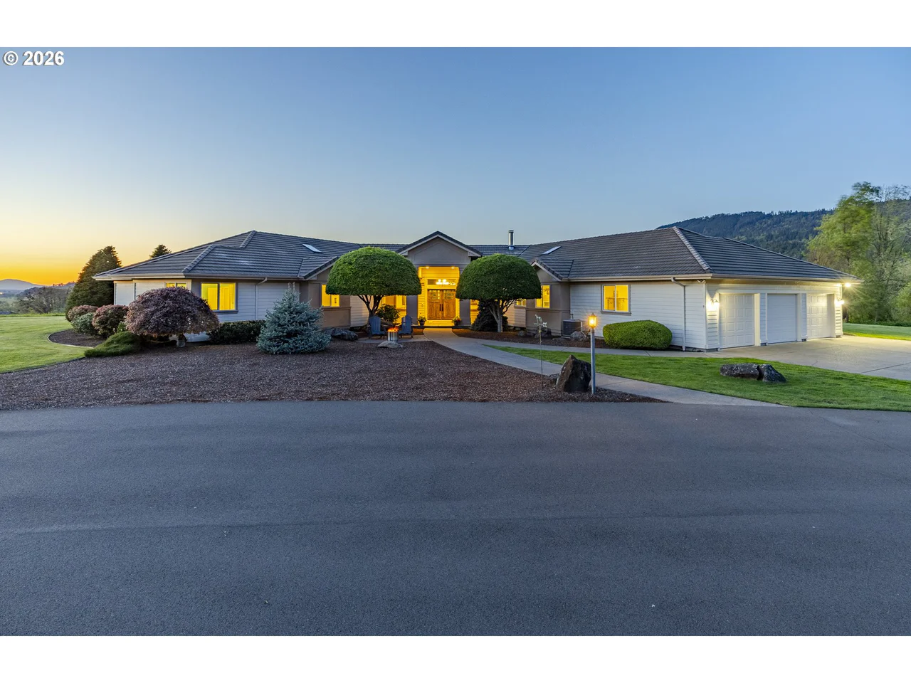 33685 VAN DUYN RD, Eugene, OR 97408, photo 1 of 48