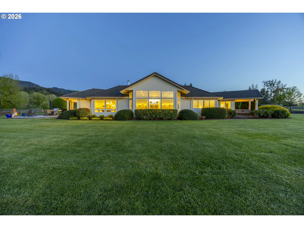 33685 VAN DUYN RD, Eugene, OR 97408, photo 8 of 48