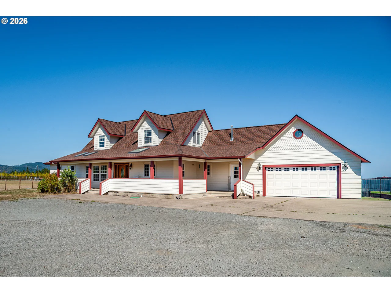 33195 CAMAS SWALE RD, Creswell, OR 97426, photo 2 of 46
