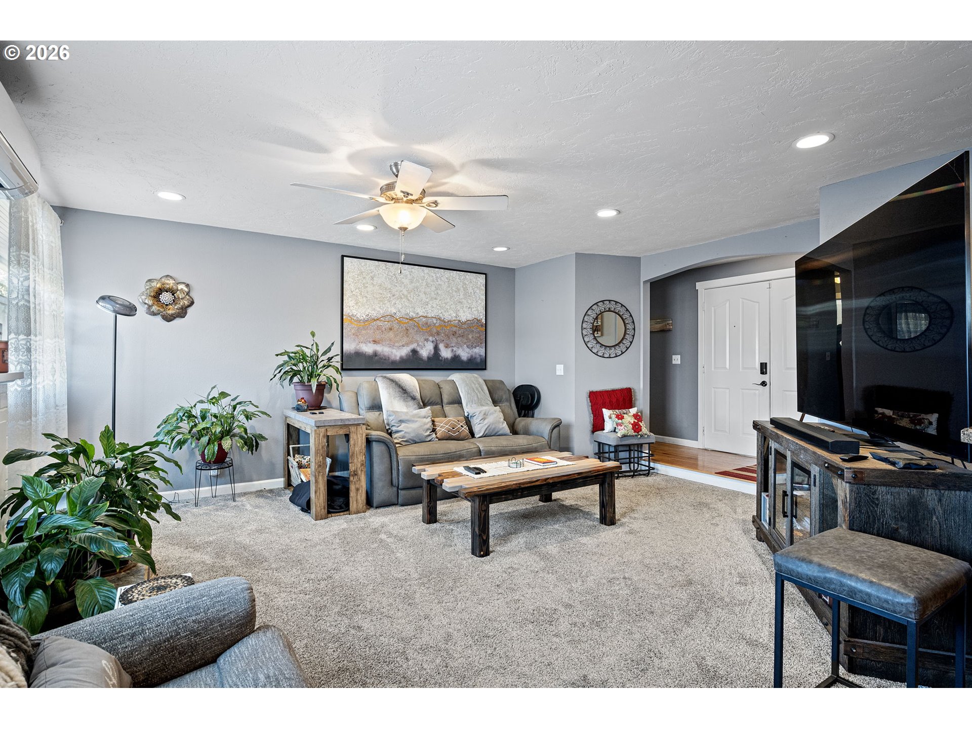 4559 SOUZA ST, Eugene, OR 97402, photo 2 of 34